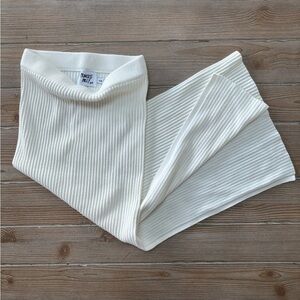 New white ribbed skirt, side split